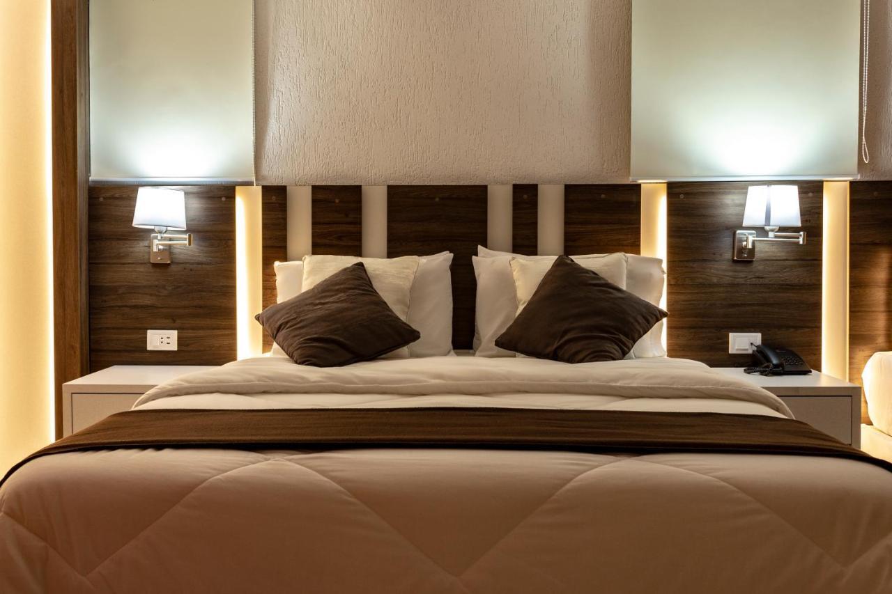 Hotel Los Alpes Cipreses أسونسيون المظهر الخارجي الصورة
